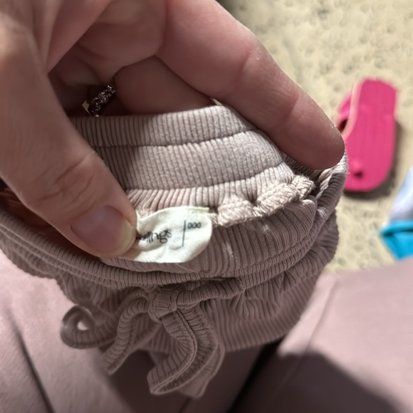 Two Darlings kimono onesie set with bloomers 0-3 - Picture 6 of 6